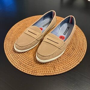 Tommy Hilfiger Tan Perforated Loafers size 10